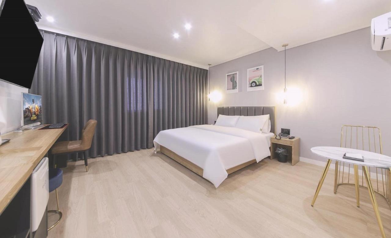 בוסאן Ariel Hotel מראה חיצוני תמונה