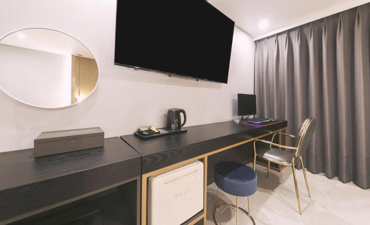 בוסאן Ariel Hotel מראה חיצוני תמונה