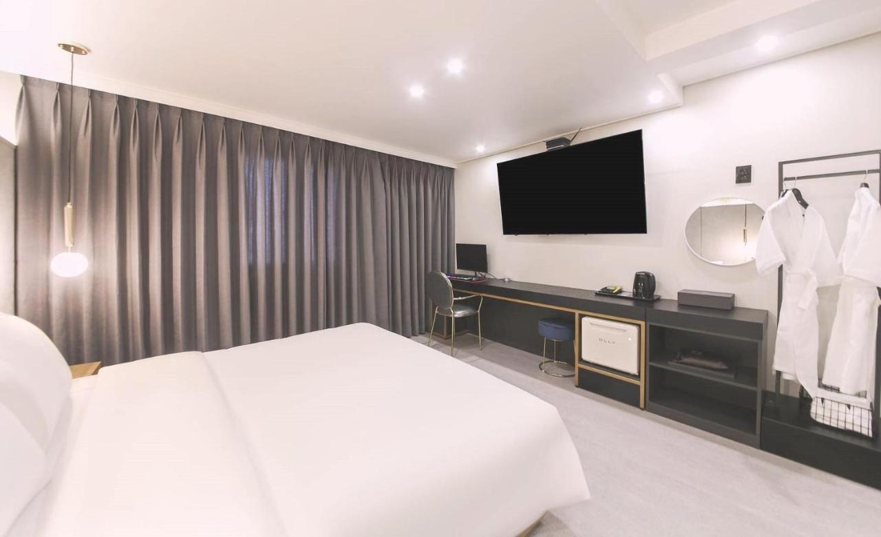 בוסאן Ariel Hotel מראה חיצוני תמונה