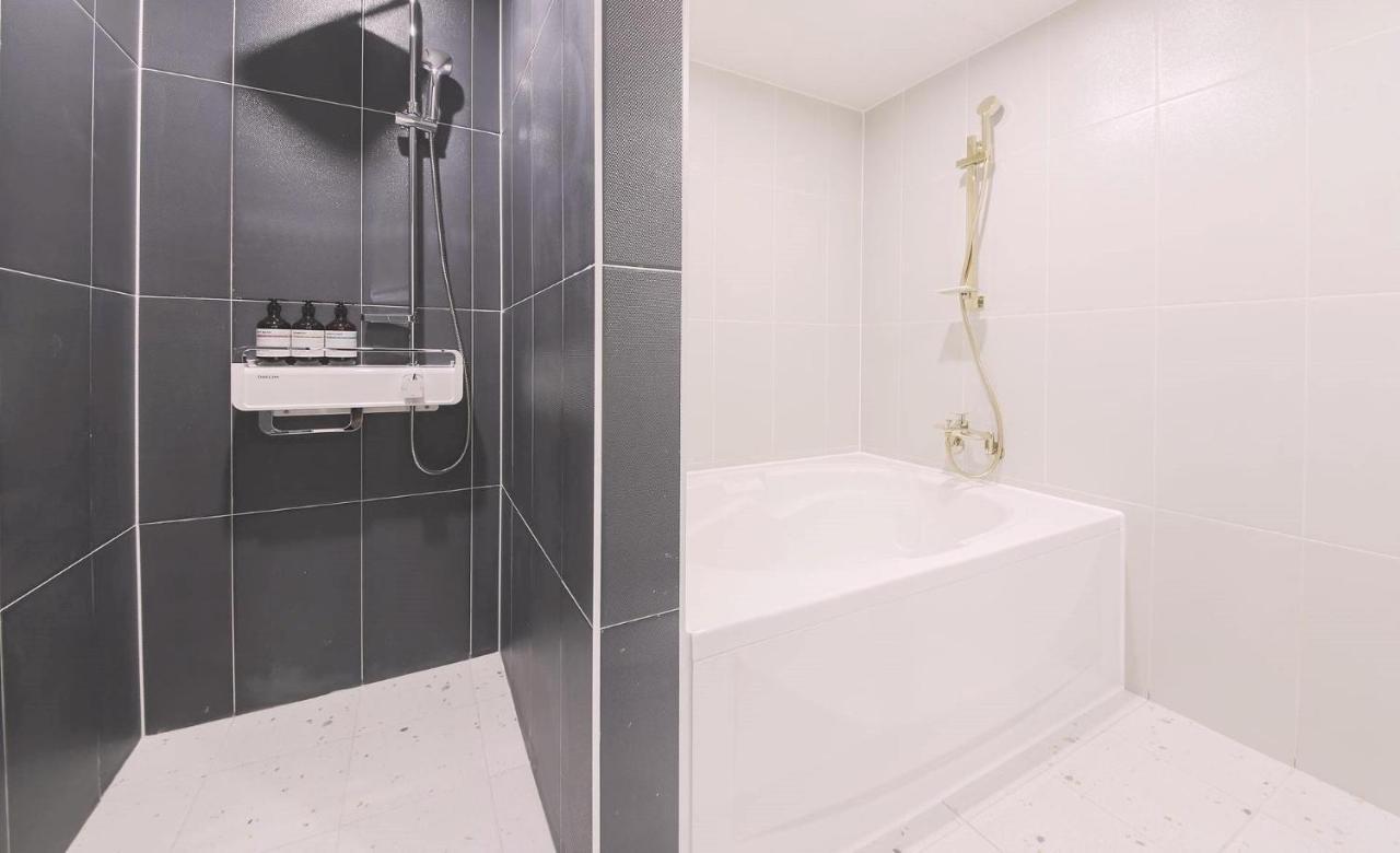 בוסאן Ariel Hotel מראה חיצוני תמונה