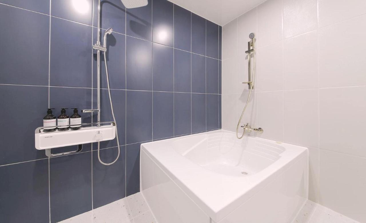 בוסאן Ariel Hotel מראה חיצוני תמונה